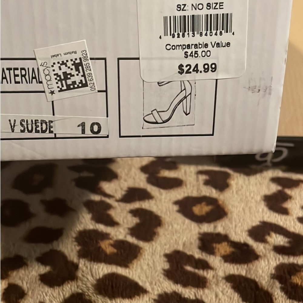 Brand new with box size 10 clear chunk heels - Picture 3 of 6